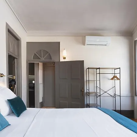 Apartment Feel Antique Poveiros Flats *